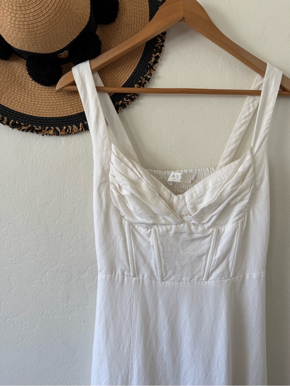 ASTR Estella Corset White Linen Blend Sleeveless Midi Dress Size Medium Revolve - Picture 11 of 16